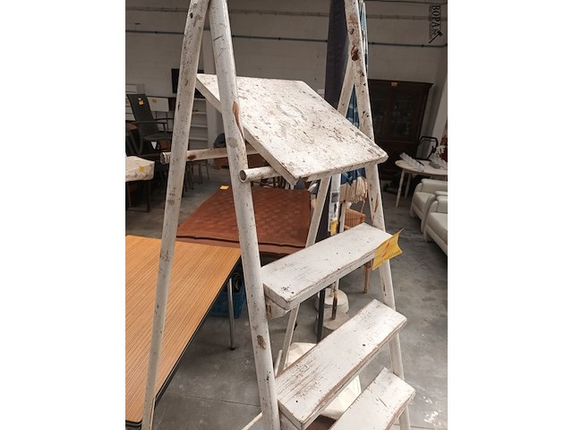 Lot 1 - trapladder - afbeelding 3 van  3
