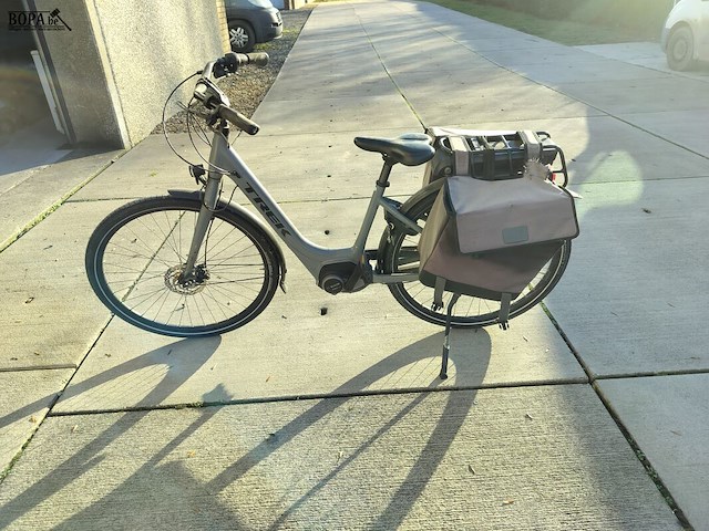 Lot 1 - trek elektrische fiets - afbeelding 1 van  9