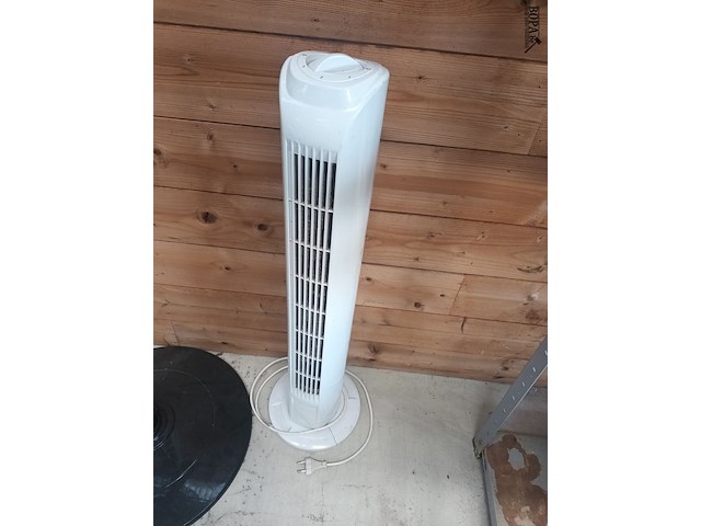 Lot 1 - ventilator. 2 stuks - afbeelding 2 van  4