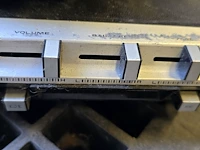 Lot 1 - vintage auto radio/cassette 3 stuks - afbeelding 3 van  4