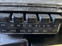 Lot 1 - vintage auto radio/cassette 3 stuks - afbeelding 4 van  4