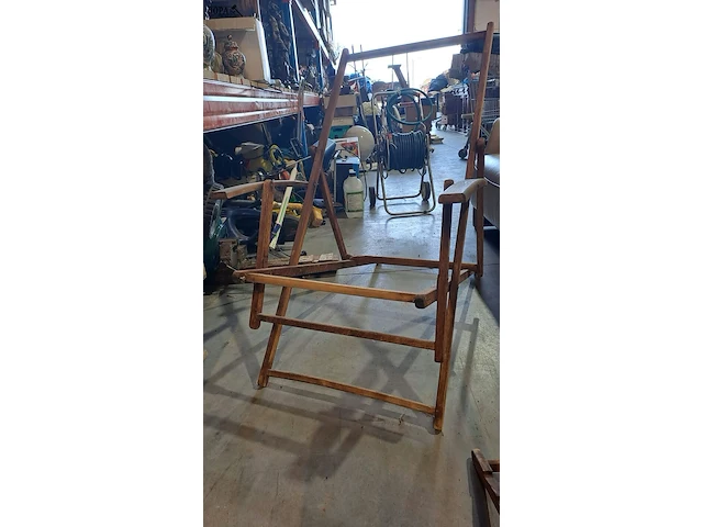 Lot 1 - vintage strandstoelen - 2 stuks + 1 voetensteun - afbeelding 2 van  3