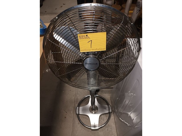 Lot 1 - vloerventilator honeywell - afbeelding 1 van  3