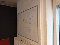 Lot 1 - whiteboard - afbeelding 3 van  3