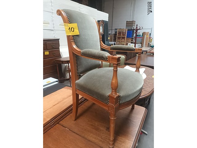 Lot 10 - armstoel - afbeelding 2 van  5