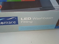 Lot 10 - badkamerkraam - afbeelding 2 van  5