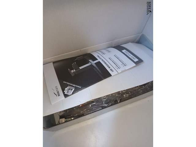 Lot 10 - badkamerkraam - afbeelding 4 van  5