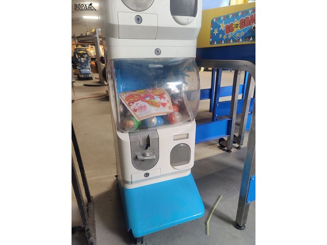 Lot 10 - ballenautomaat dubbel - afbeelding 2 van  5