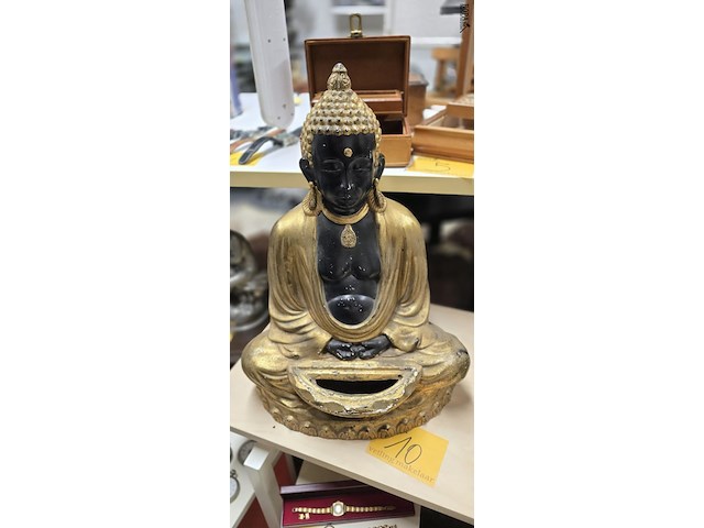 Lot 10 - boeddha zwart en goudkleurig - afbeelding 1 van  3