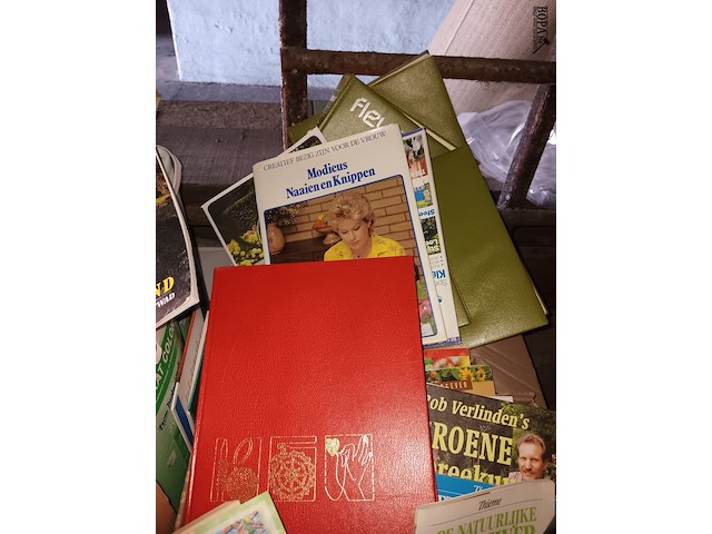 Lot 10 - diverse boeken - afbeelding 4 van  4