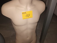 Lot 10 - huidskleur torso man