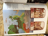 Lot 10 - illustrated history of europe - afbeelding 4 van  8
