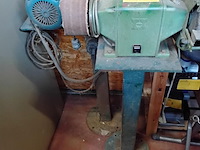 Lot 10 - industriële schuurmachines