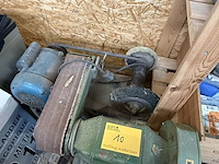 Lot 10 - industriële schuurmachines - afbeelding 3 van  3