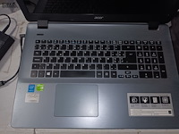 Lot 10 - laptop acer met draagtas - afbeelding 3 van  5