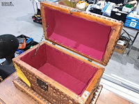 Lot 10 - lederen schatkist - afbeelding 4 van  4