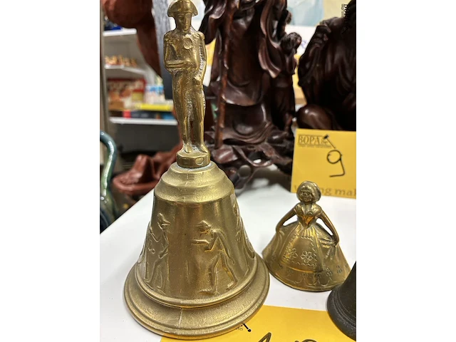 Lot 10 - lot tafelbellen - 3 stuks - afbeelding 4 van  4