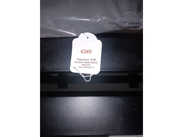 Lot 10 - metalen tafelpoten trapezium. 4 stuks - afbeelding 3 van  3
