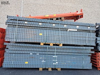 Lot 10 - palletstelling met 14 staanders - afbeelding 1 van  4