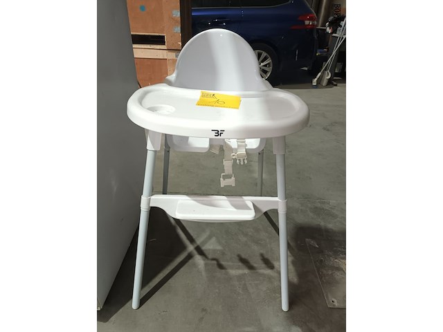 Lot 10 - pvc kinderstoel - afbeelding 3 van  3