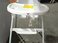 Lot 10 - pvc kinderstoel - afbeelding 3 van  3