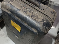 Lot 10 - reiskoffer en frigobox - afbeelding 3 van  4