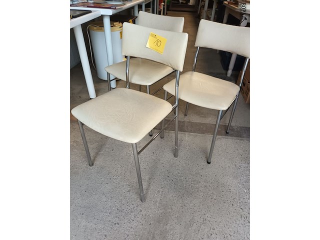 Lot 10 - retro keukenstoelen. 3 stuks - afbeelding 2 van  2