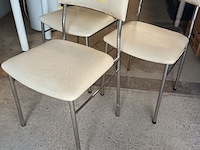 Lot 10 - retro keukenstoelen. 3 stuks - afbeelding 2 van  2