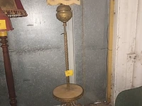 Lot 10 - staande lamp