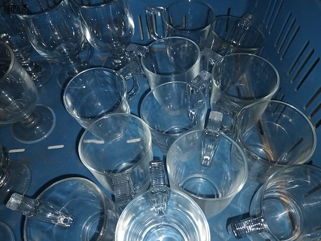 Lot 10 - thee- en koffieglazen. 25 stuks - afbeelding 3 van  3