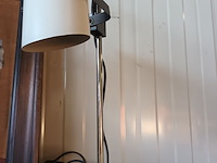 Lot 10 - vintage bureaulamp