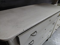 Lot 10 - wit houten dressoir met 4 lades - afbeelding 4 van  4