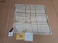Lot 10 - zijden sjaal daniel hechter
