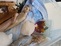 Lot 100 - bak met kerstdecoratie - afbeelding 2 van  4