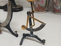 Lot 100 - brieven- en eierenweegschaal - afbeelding 2 van  4