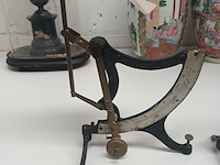 Lot 100 - brieven- en eierenweegschaal - afbeelding 3 van  4