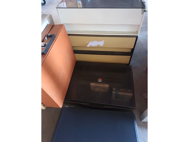 Lot 100 - cassettekoffers en muziekcassettes. 30 stuks - afbeelding 3 van  4