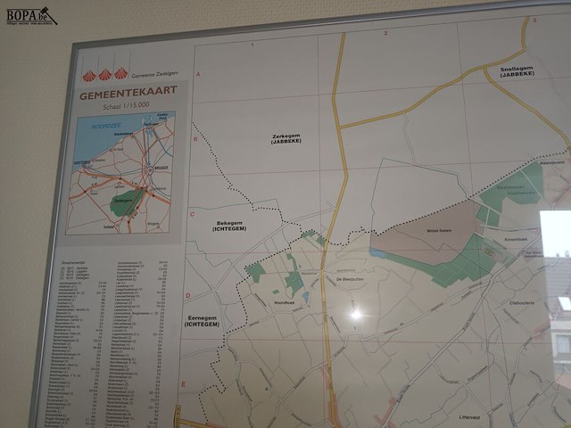 Lot 100 - gemeenteplan en whiteboard - afbeelding 2 van  3