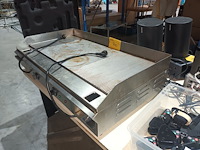 Lot 100 - grill/bakplaat - afbeelding 3 van  3