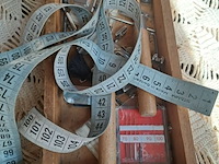 Lot 100 - groot lot naaigerief: diverse toepassingen - afbeelding 9 van  18