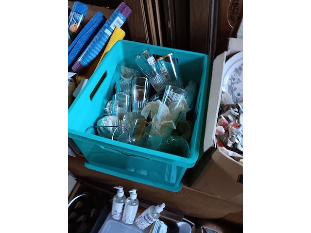 Lot 100 - lot keukenmateriaal - afbeelding 4 van  10