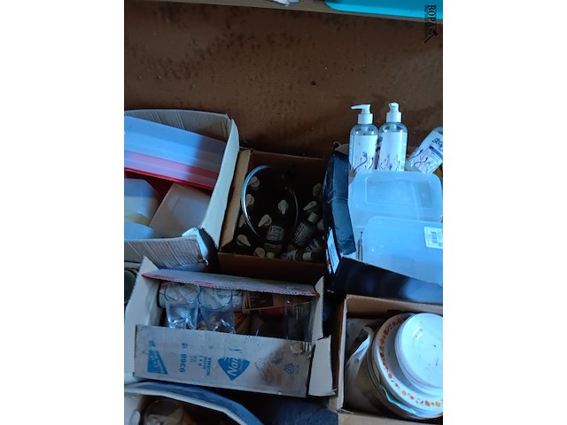 Lot 100 - lot keukenmateriaal - afbeelding 7 van  10