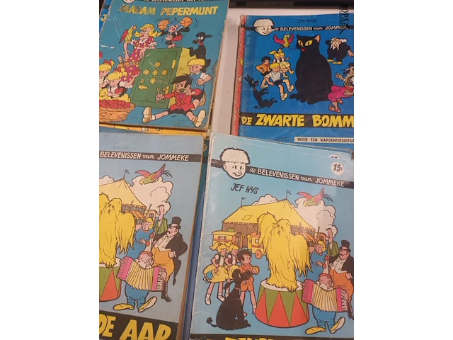 Lot 100 - strips jommeke. 15 stuks - afbeelding 4 van  5