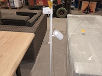 Lot 100 - vloerlampen ikea wit. 4 stuks - afbeelding 3 van  4