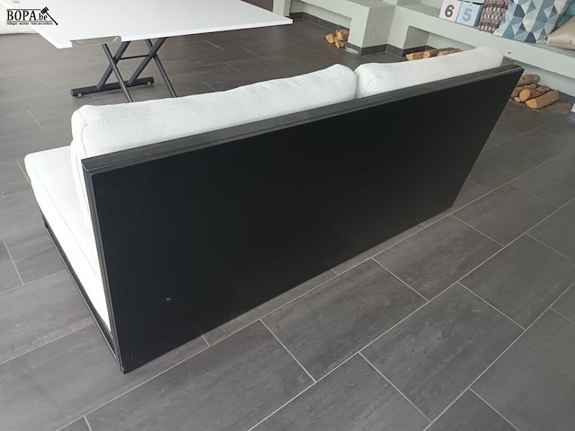Lot 100 - zitbank - afbeelding 2 van  3