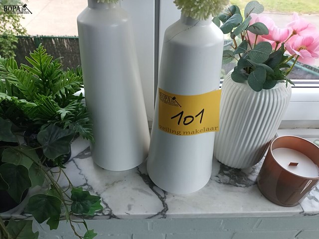 Lot 101 - decoratie. 11 stuks - afbeelding 6 van  6