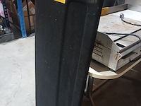 Lot 101 - hoedenplank - afbeelding 3 van  3