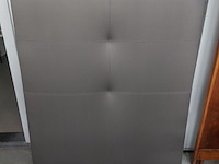 Lot 101 - hoofdbord boxspring - afbeelding 1 van  2