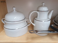 Lot 101 - keukenmateriaal - 9 stuks - afbeelding 4 van  8