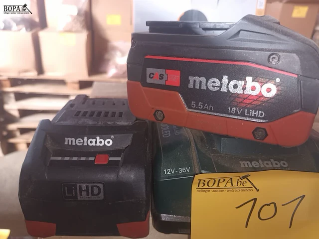 Lot 101 - lader en accu’s metabo - afbeelding 3 van  3